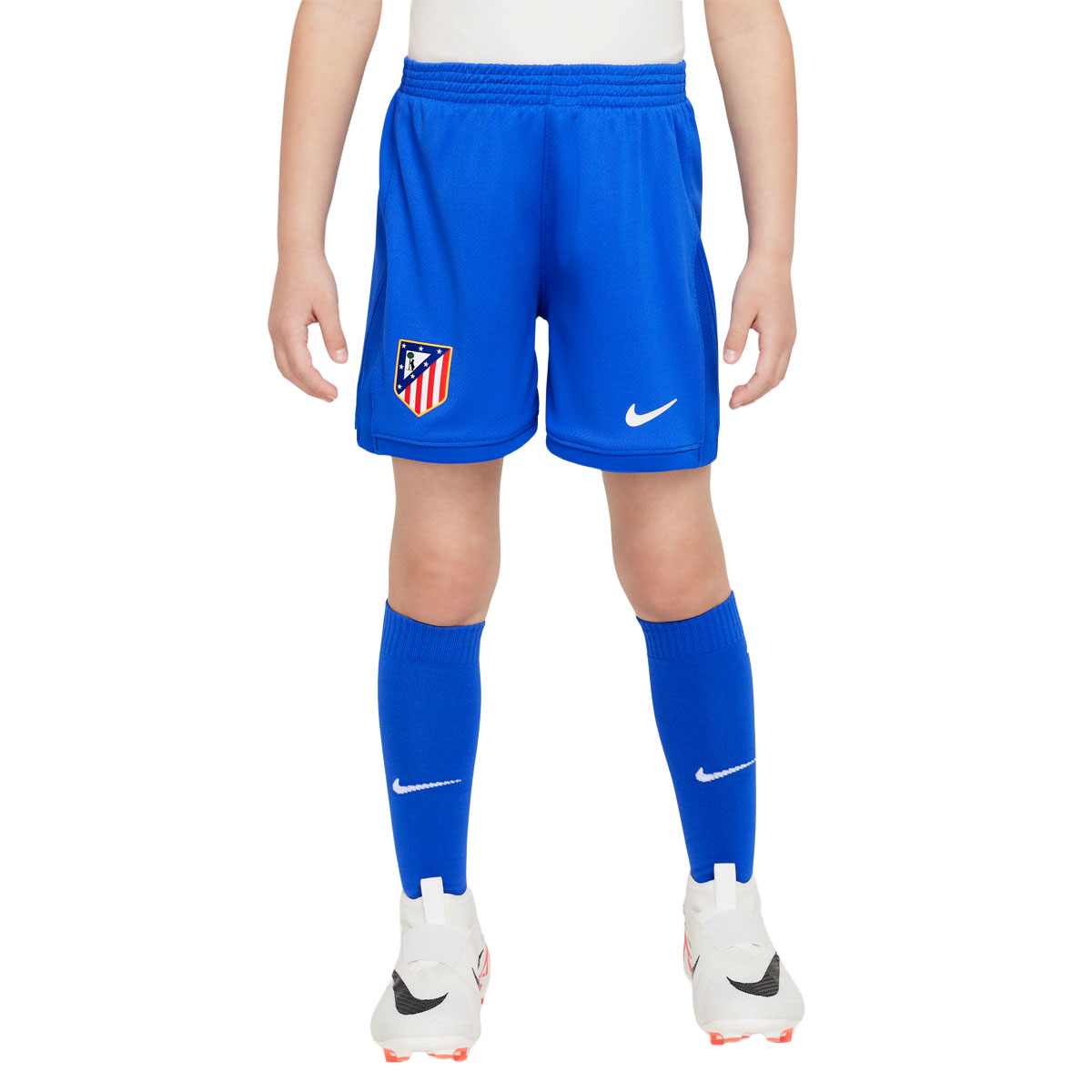Kit niño 1ª equipación 25/26 image number null